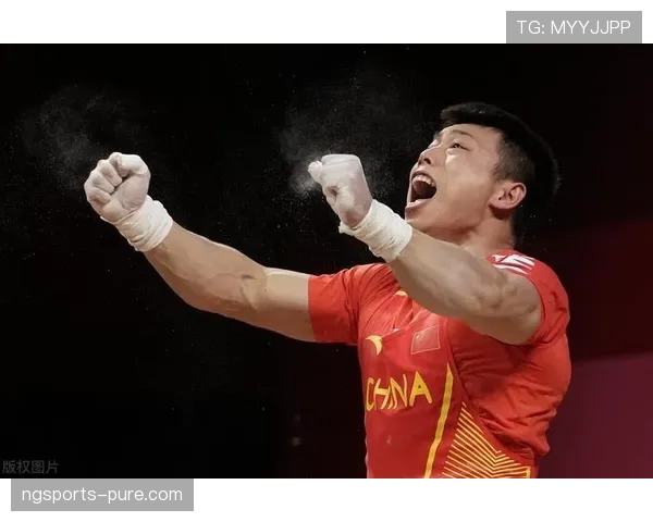 谌利军这训练强度，一天三练还啃鸡胸肉，真不怕把自己练没电了？